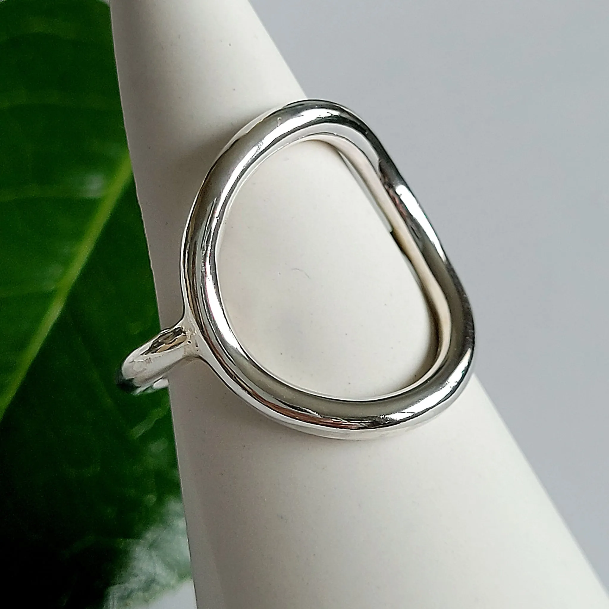 BENDED CIRCLE Ring