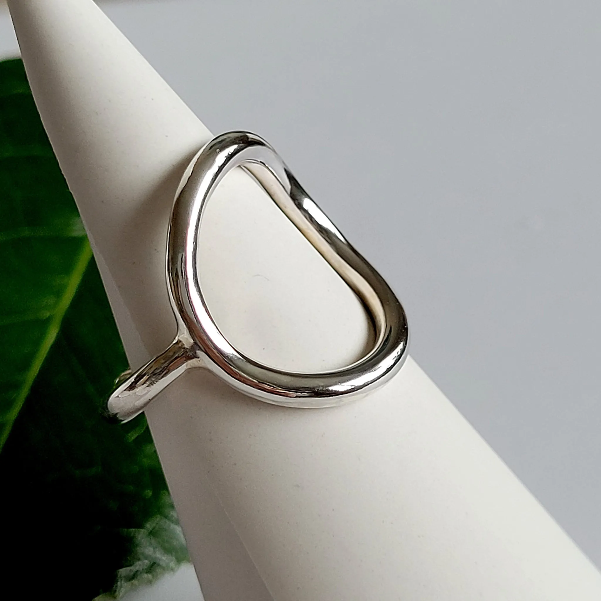 BENDED CIRCLE Ring