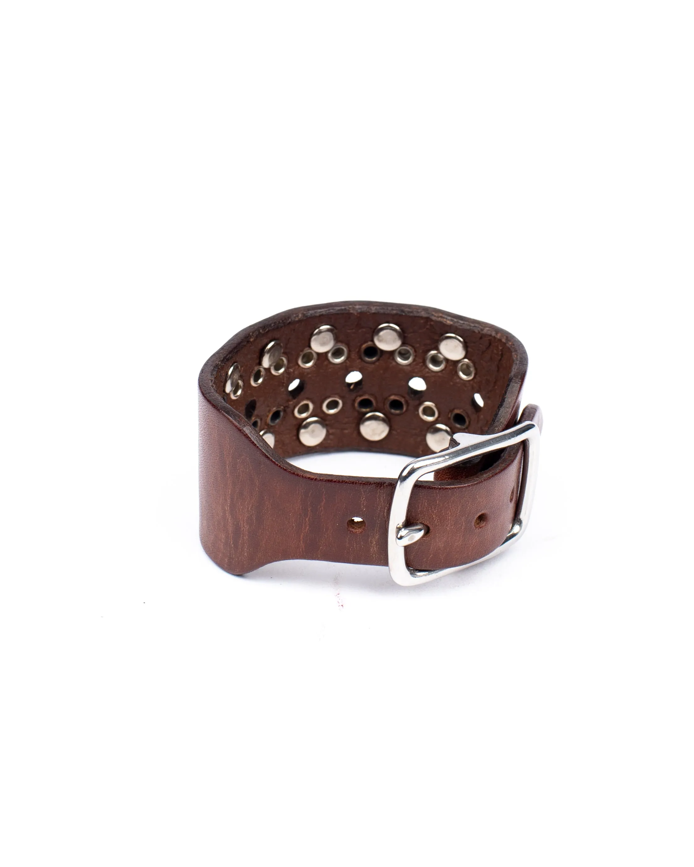 Classic buckle cuff studded