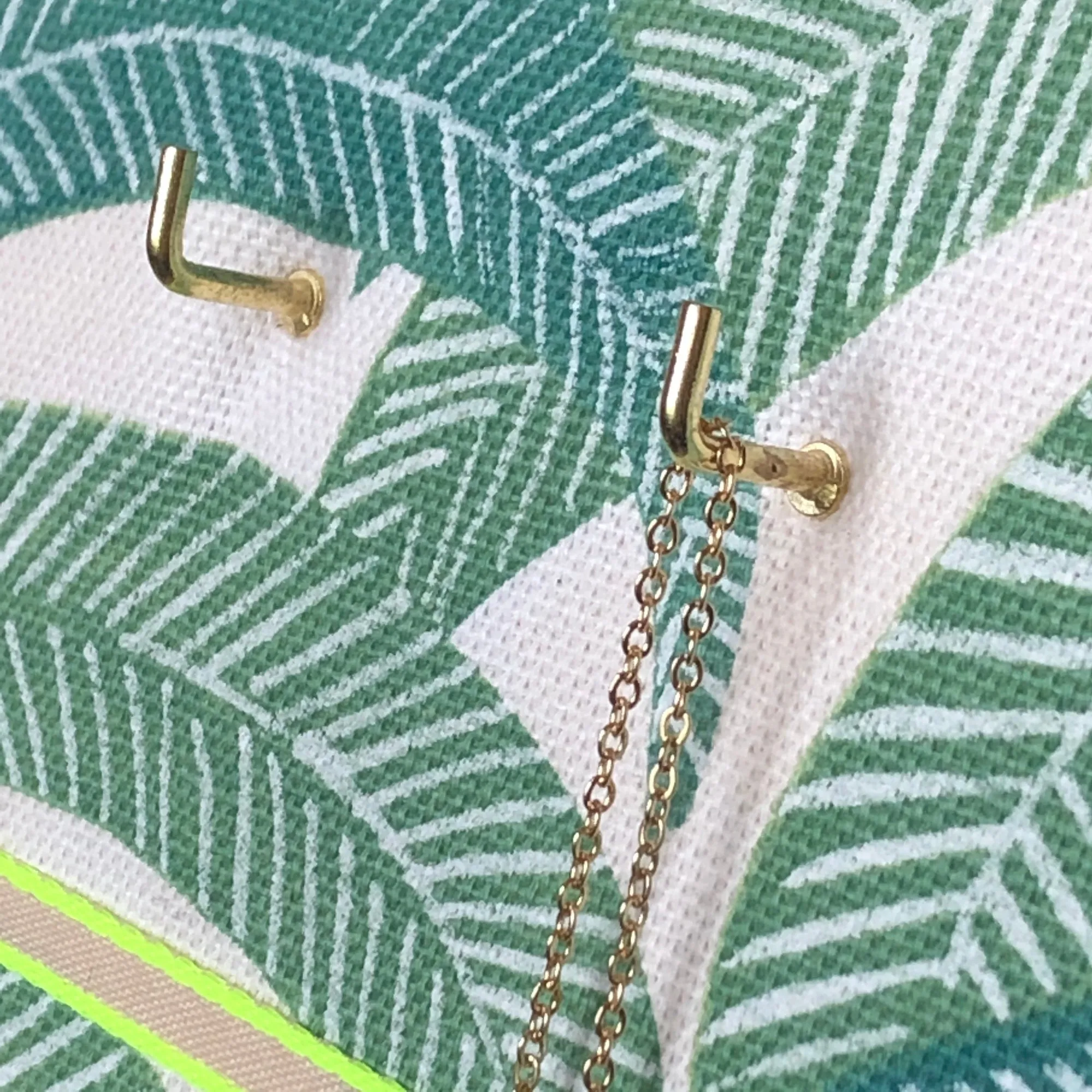 Hook & Hang Jewellery Board - Palm Tree / Neon Ribbon