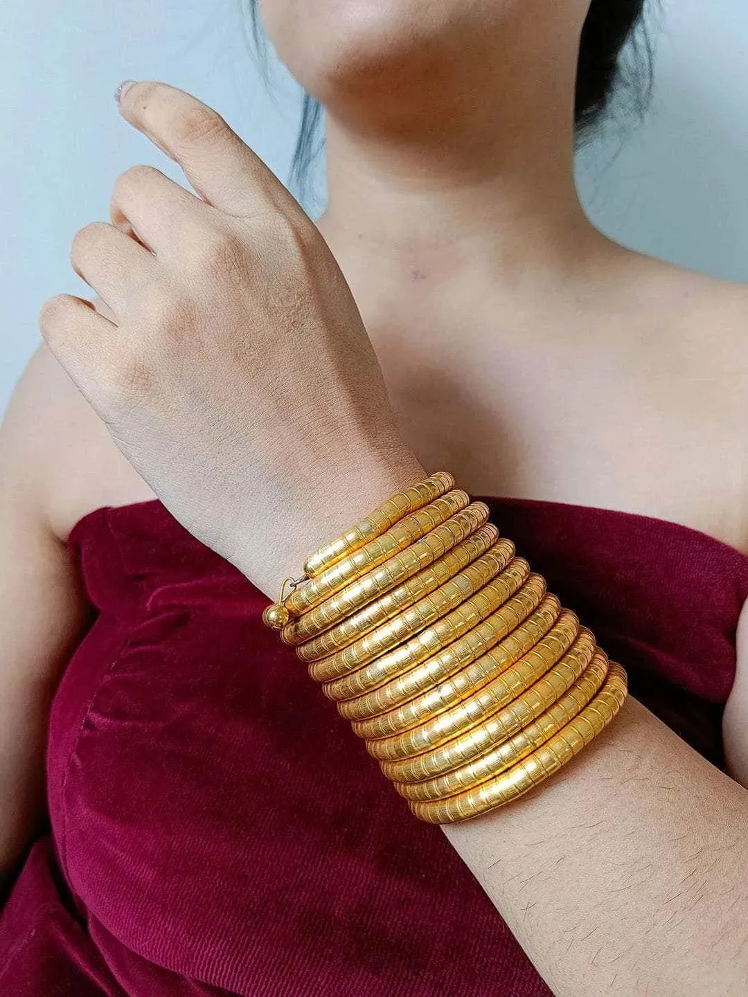 Stackable Bracelets Gold