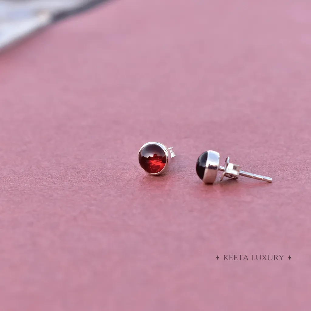 Tiny Star -  Garnet Stud